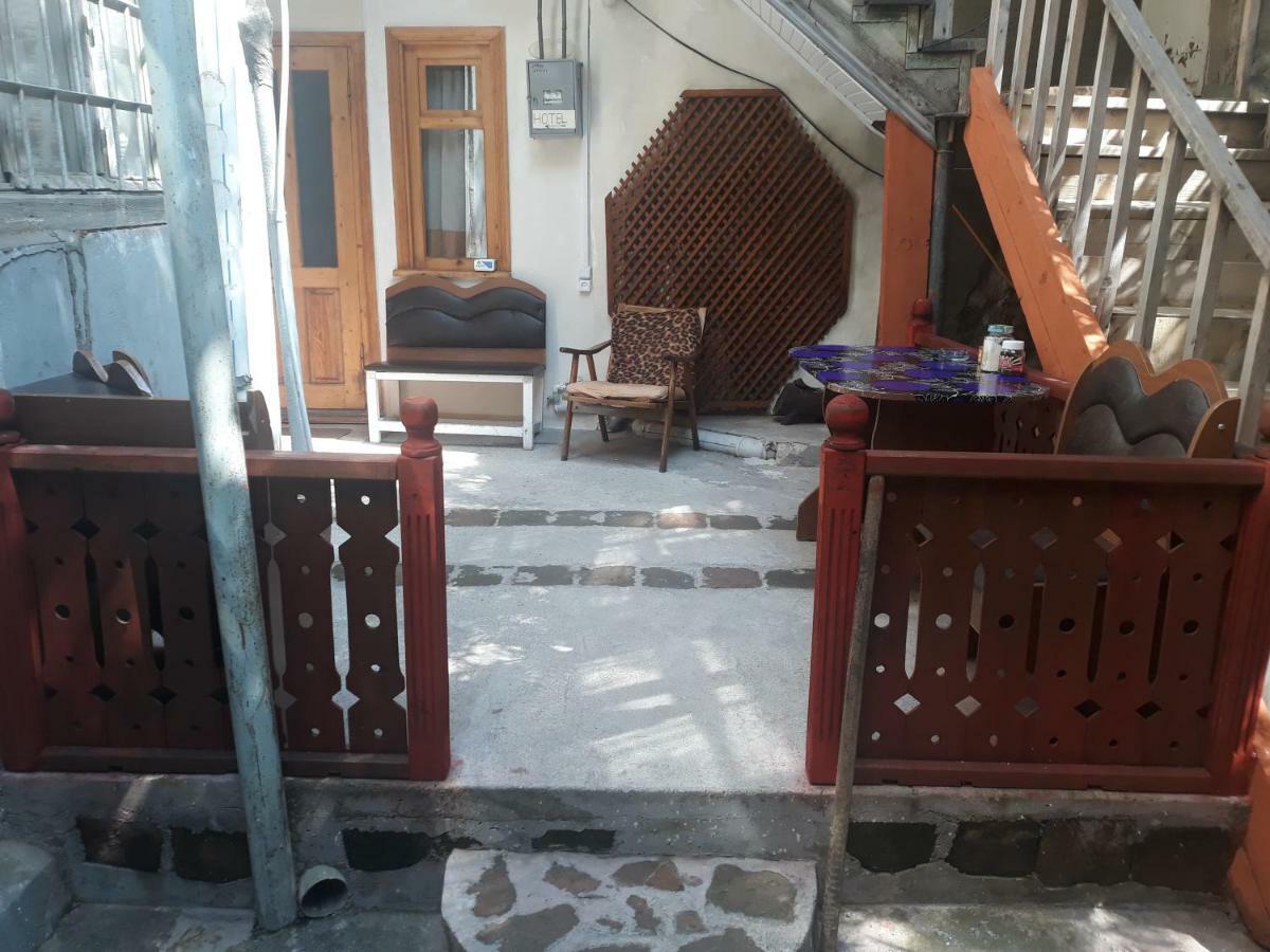 Jeki'S Apartment In Old Τυφλίδα Εξωτερικό φωτογραφία