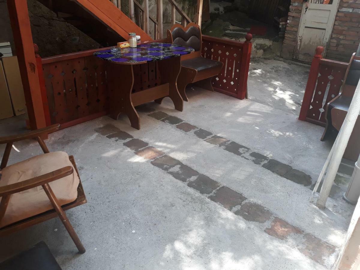 Jeki'S Apartment In Old Τυφλίδα Εξωτερικό φωτογραφία